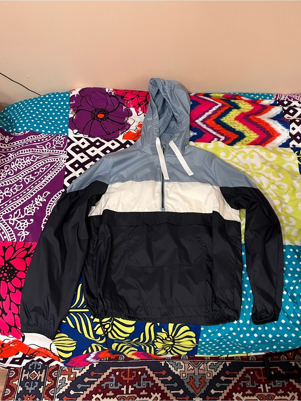 Women’s Colorblock Windbreaker Jacket - Picture 2 of 4